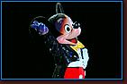 - Disneyland 06/15/07 - By Britt Dietz - Fantasmic! - 